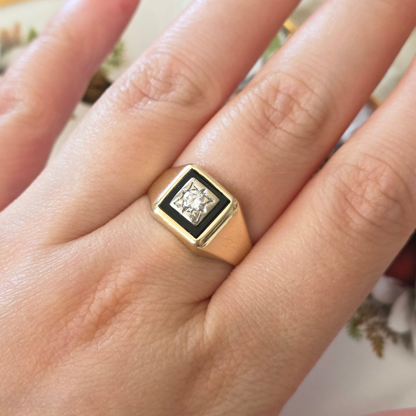 Vintage 14k gouden zegelring met onyx en diamant