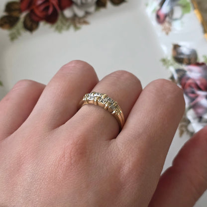 Vintage 14k gold ring with diamonds