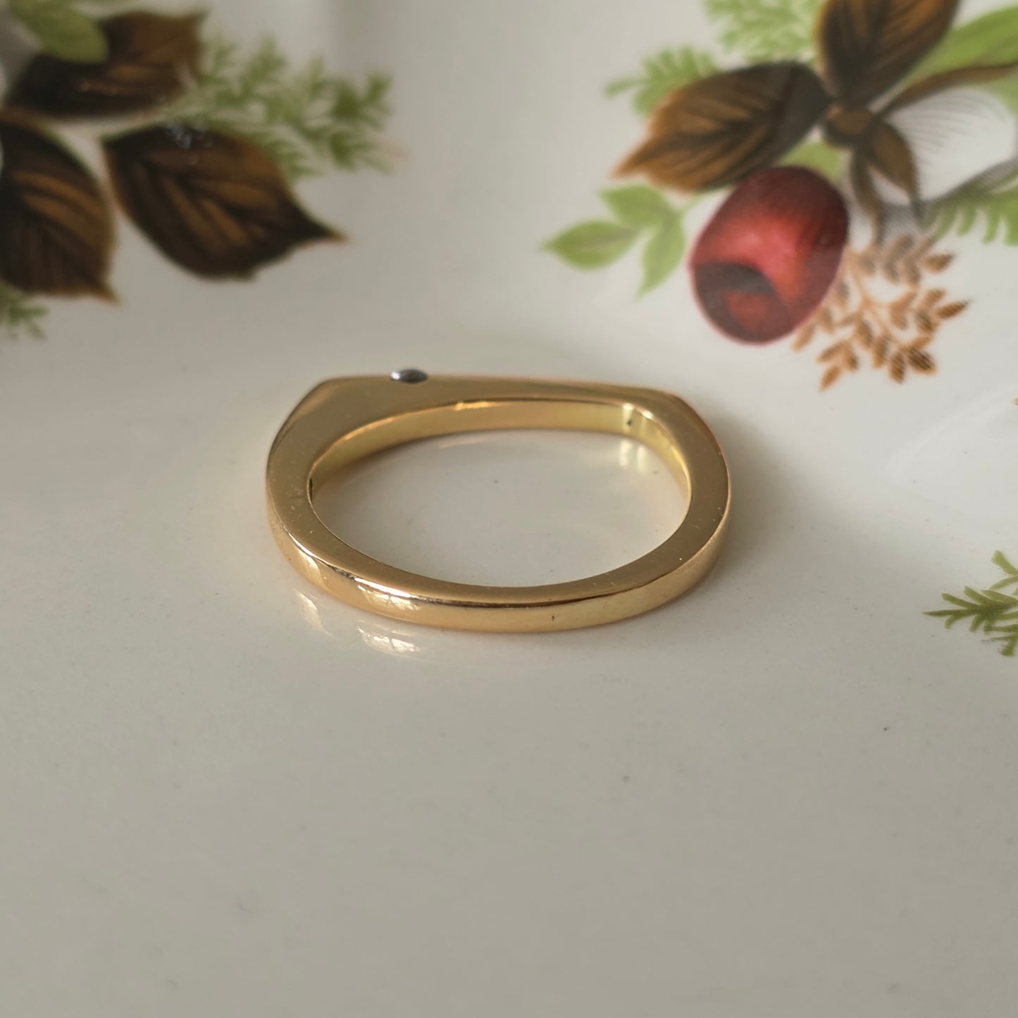 Vintage 14k gouden ring met diamant druppel 0.04ct