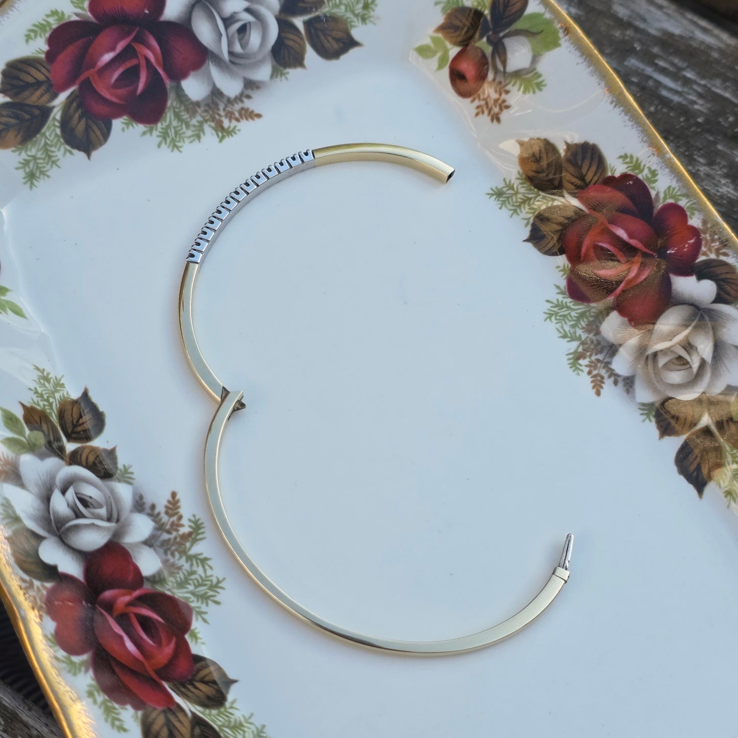 Vintage 14k gouden bangle armband met 13 diamanten