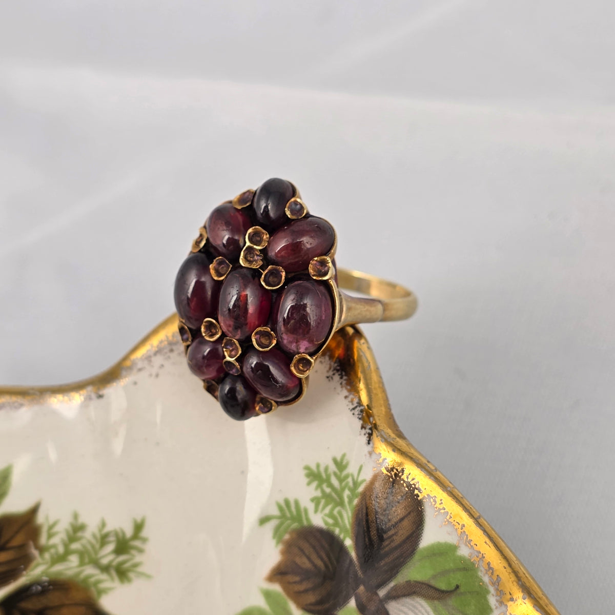 Vintage 14k gouden ring met granaat cabochons