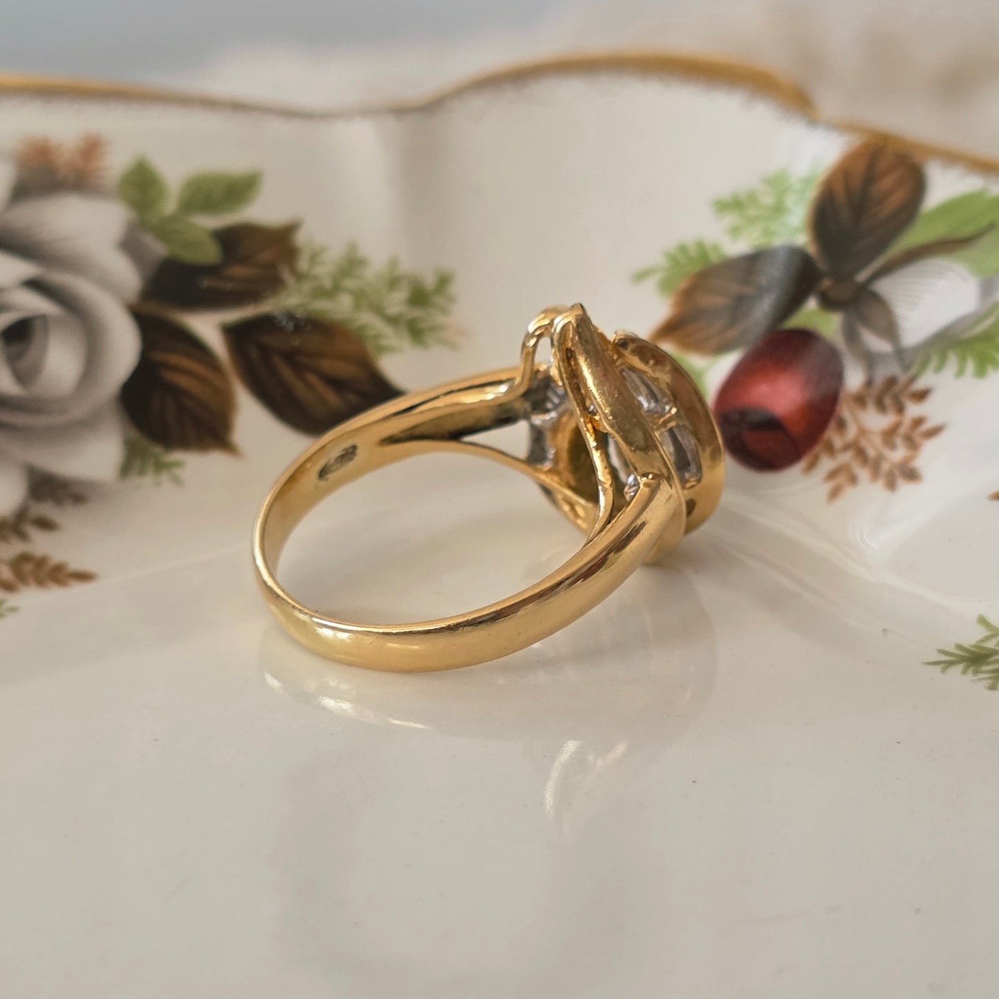 Vintage 18k gouden ring met smaragd en diamanten