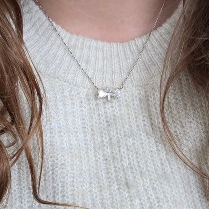 Vintage 18k witgouden ketting met diamanten vlinder ca. 1ct