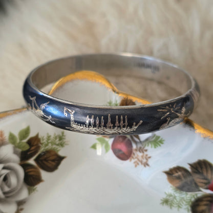 Vintage silver bangle black enamel Thai