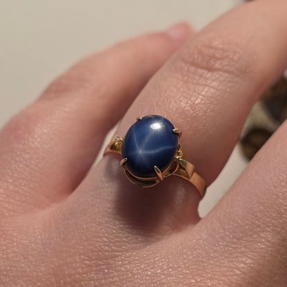 Vintage 18k gouden ring met ster saffier