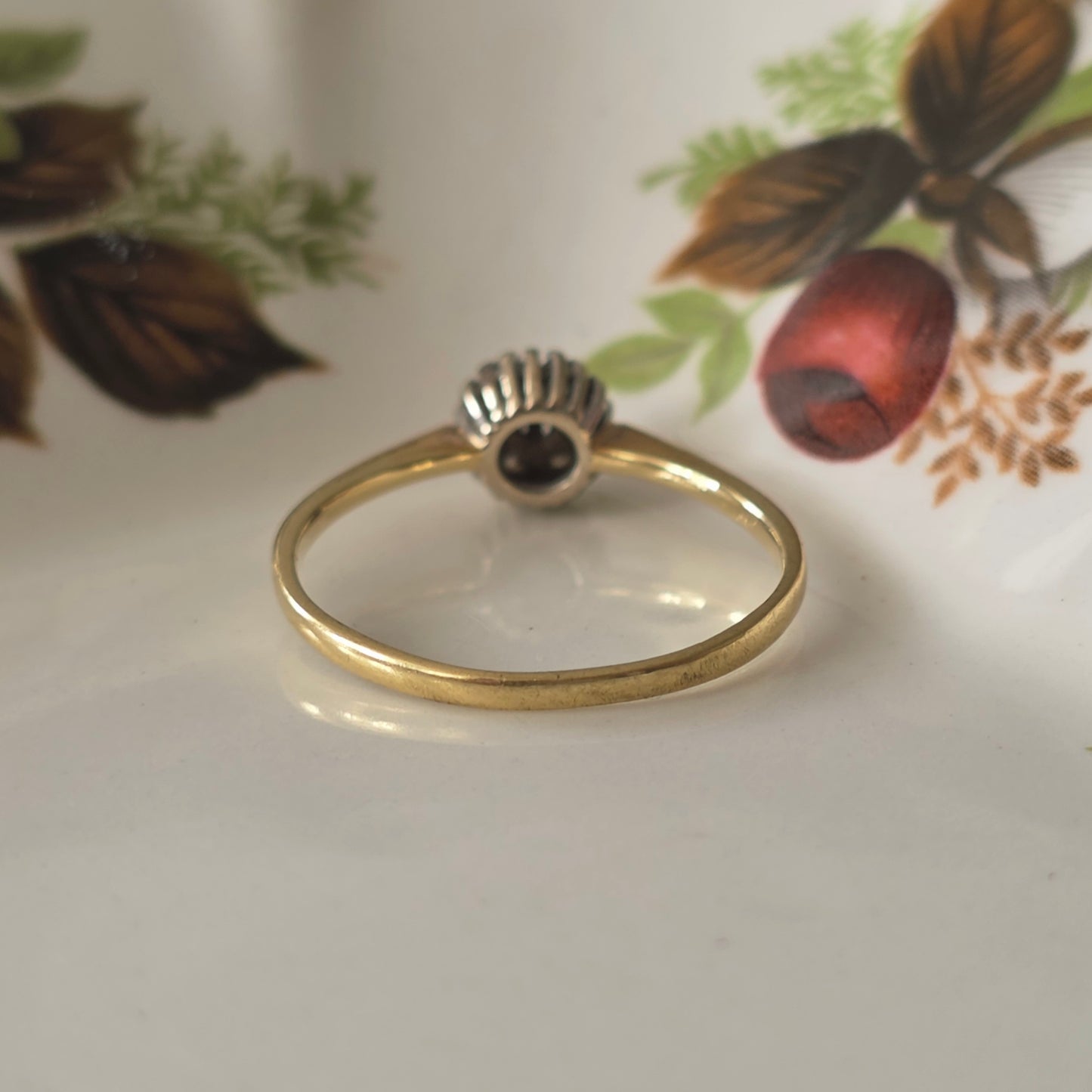 Vintage 14k gold diamond cluster ring