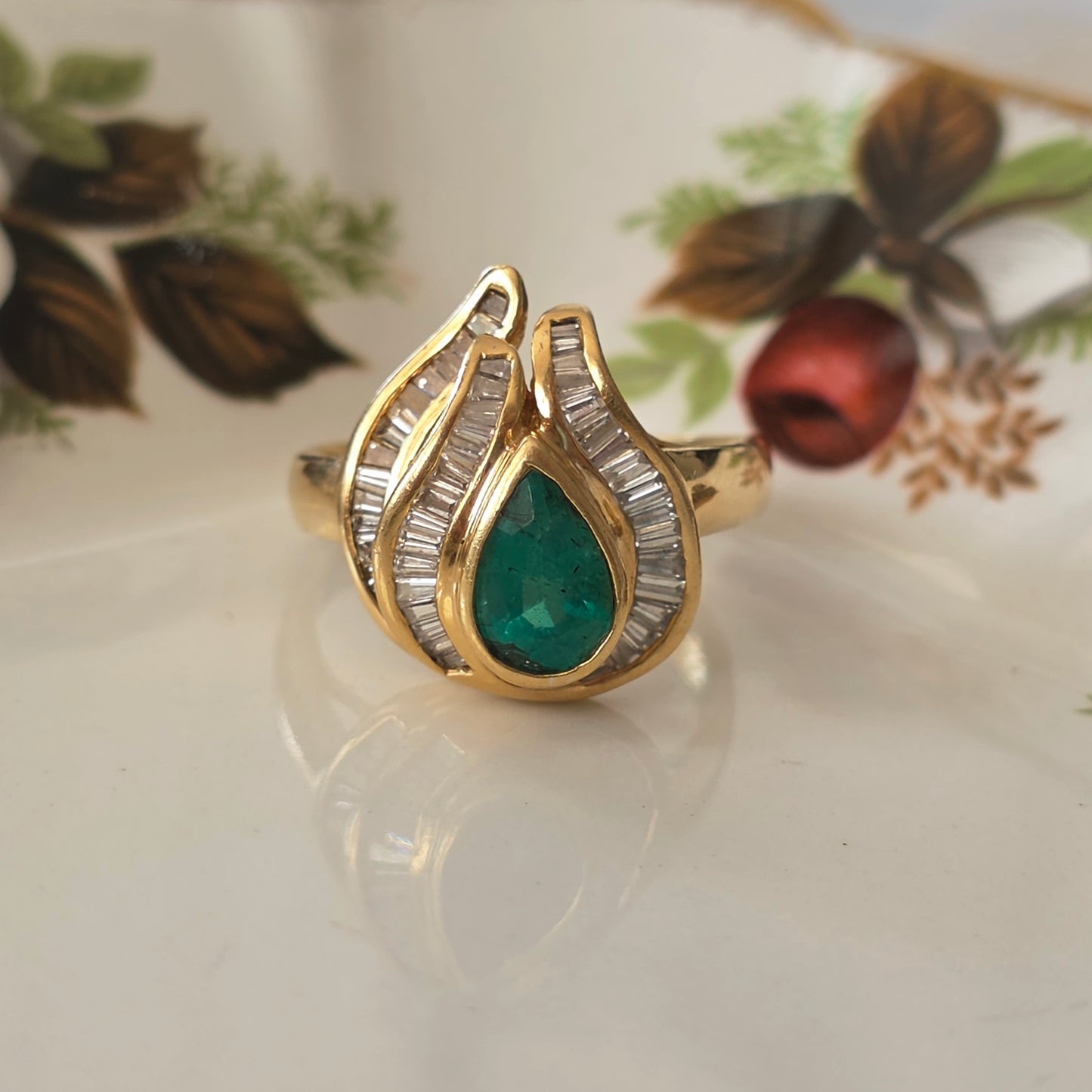 Vintage 18k gouden ring met smaragd en diamanten