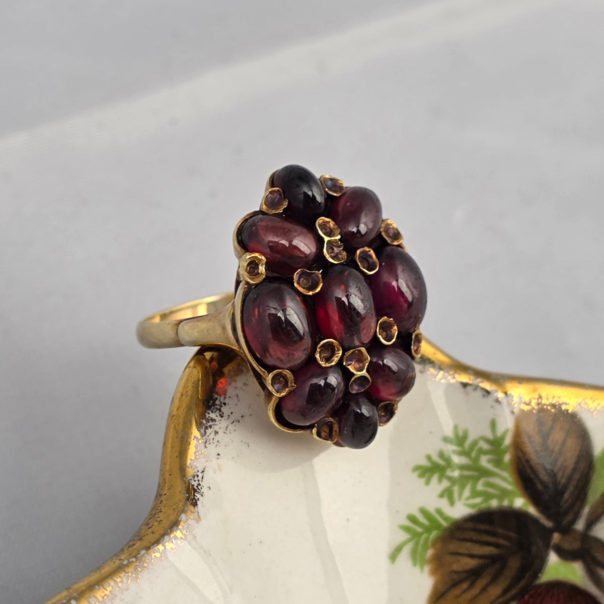 Vintage 14k gouden ring met granaat cabochons