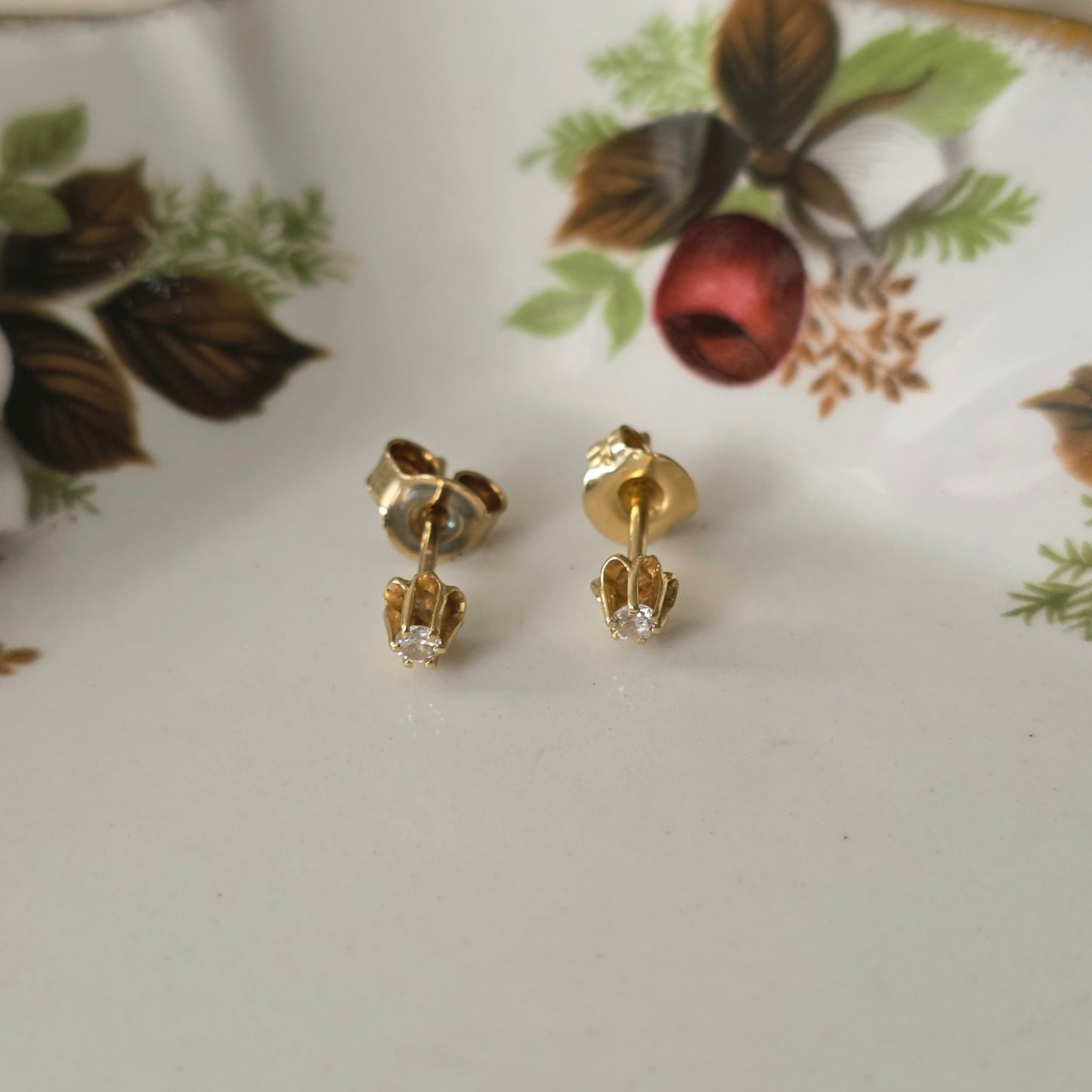 Vintage 14k gouden oorstekers diamant 0,08ct