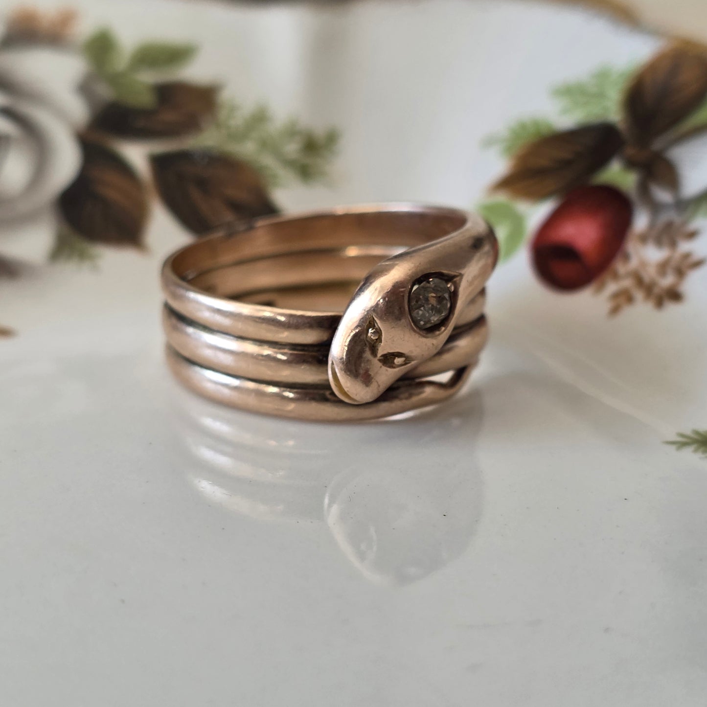 Antieke 14k gouden slang ring met oud Europees geslepen diamant