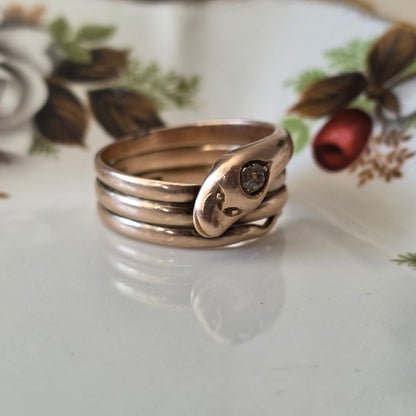 Antieke 14k gouden slang ring met oud Europees geslepen diamant