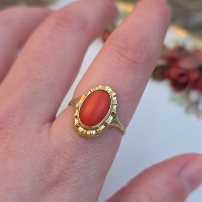Vintage 14k gouden ring bloedkoraal