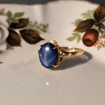Vintage 18k gouden ring met ster saffier
