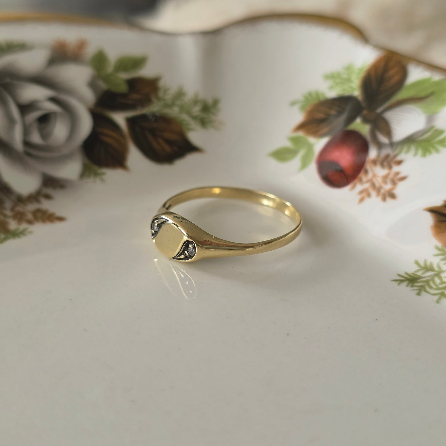 Vintage 14k gouden zegelring diamant