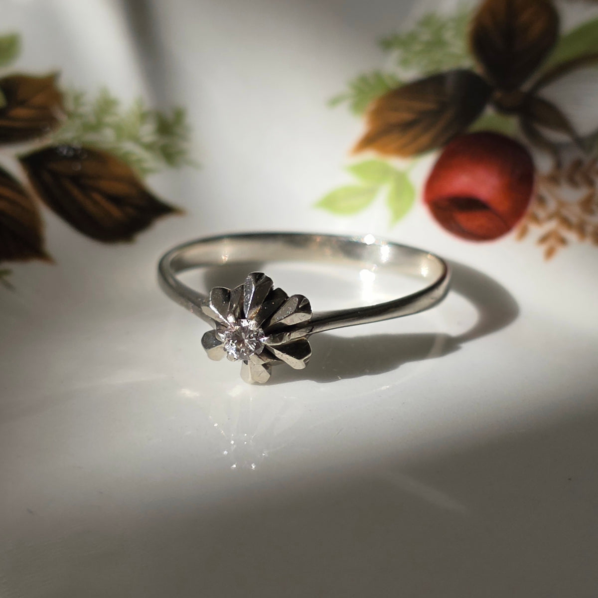 Vintage 14k witgouden ring ster met diamant 0.05ct