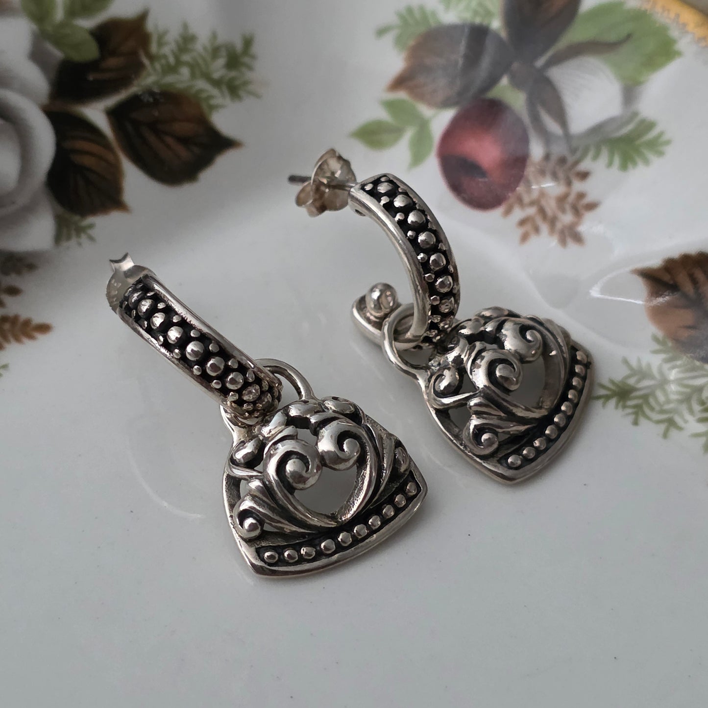 Barse Zilver Oorstekers Scroll Klok Hoop