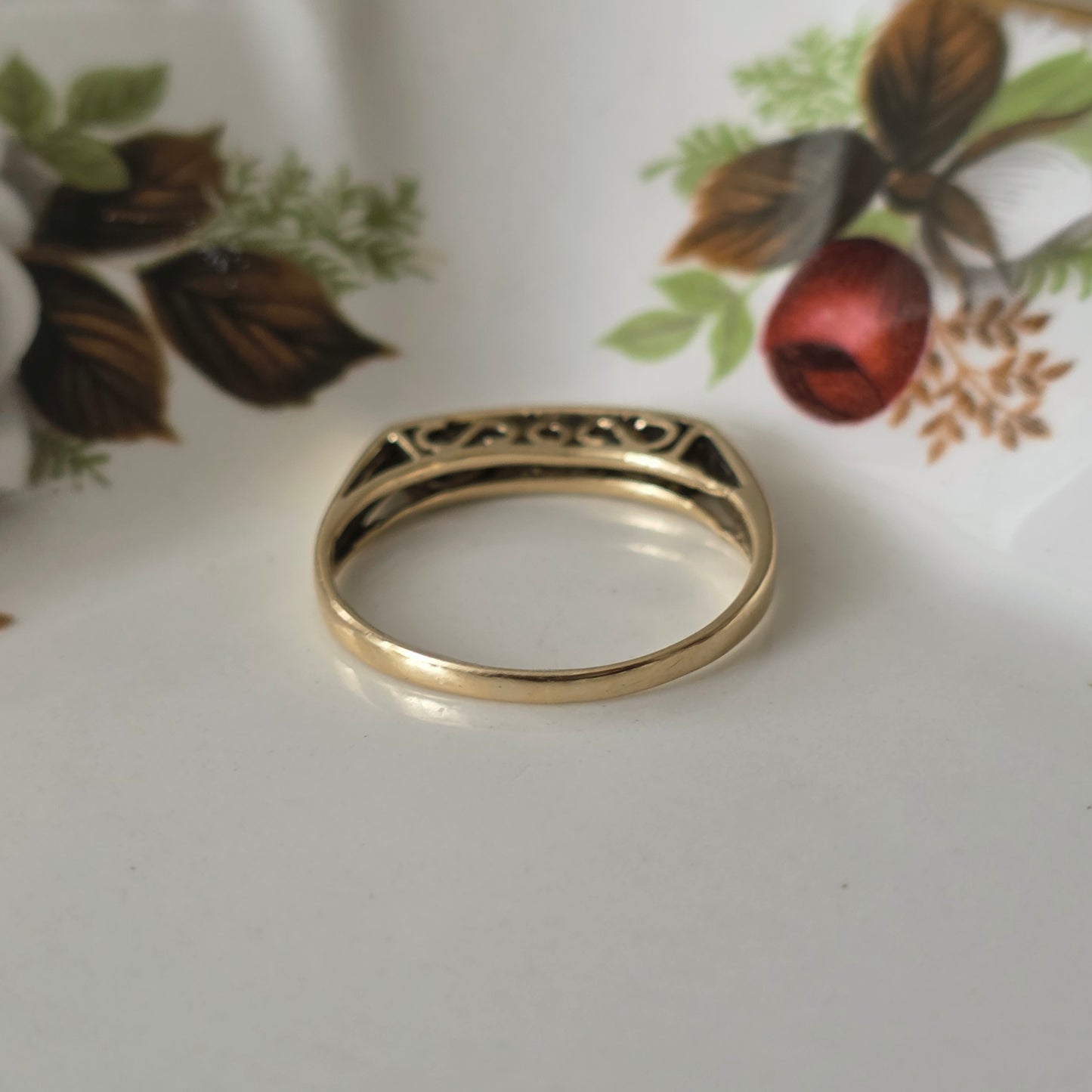 Vintage 14k gouden ring met diamanten en krullen