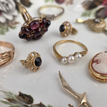 Vintage 14k gouden oorstekers granaat bloem
