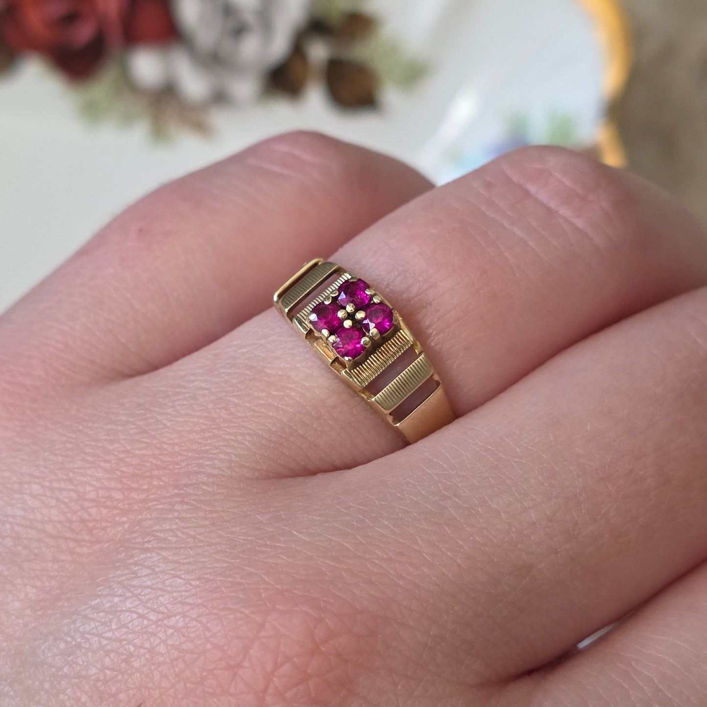 Vintage 14k gold ring with diamonds and ruby