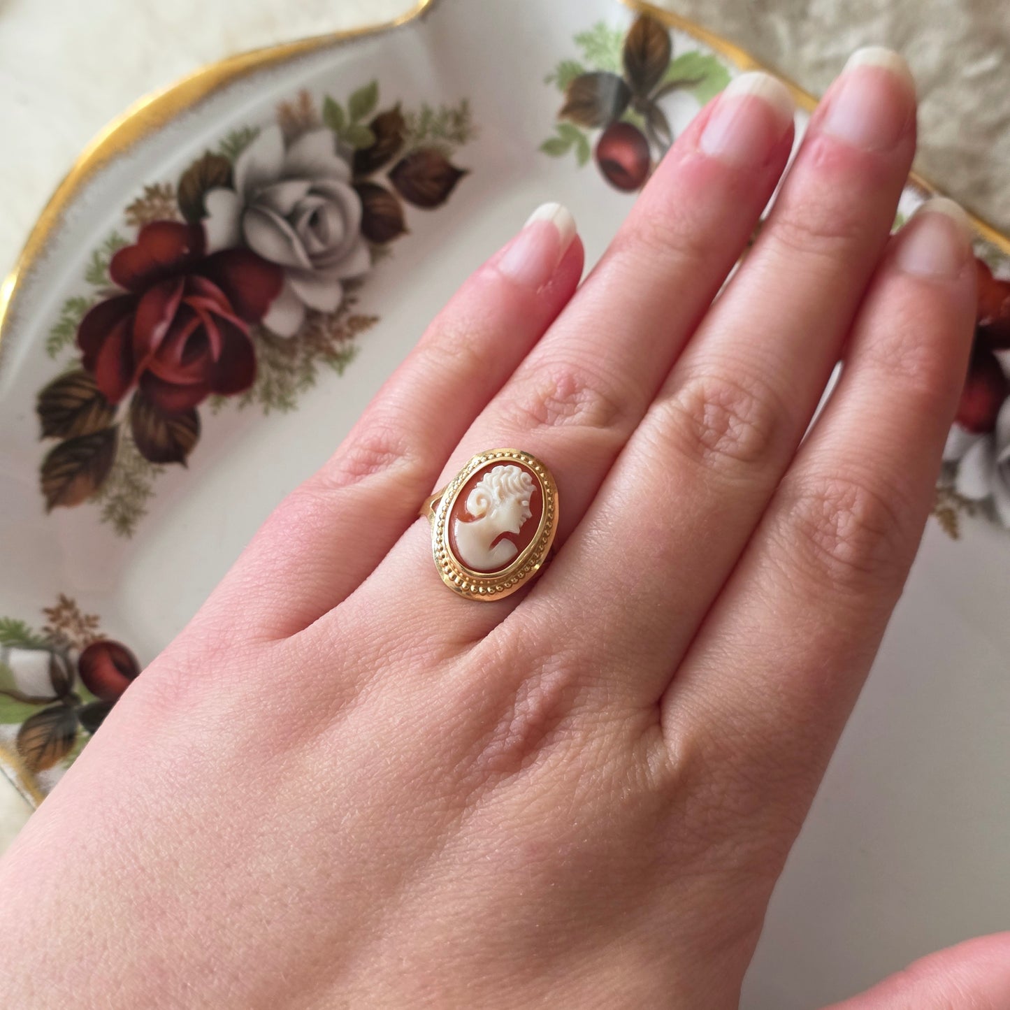 Vintage 18k ring met camee