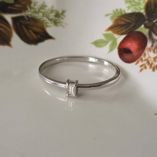 Vintage 14k witgouden ring met diamant baguette