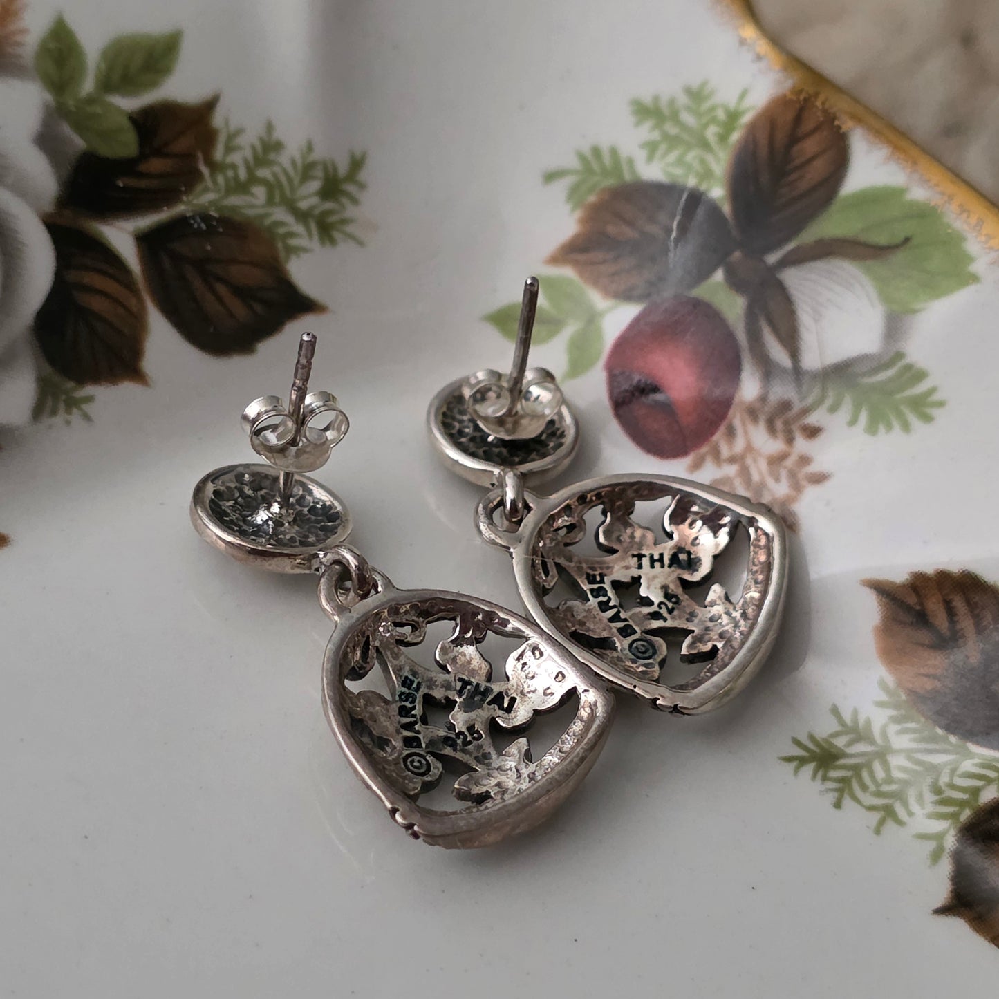 Barse Zilver Oorstekers Scroll Klok