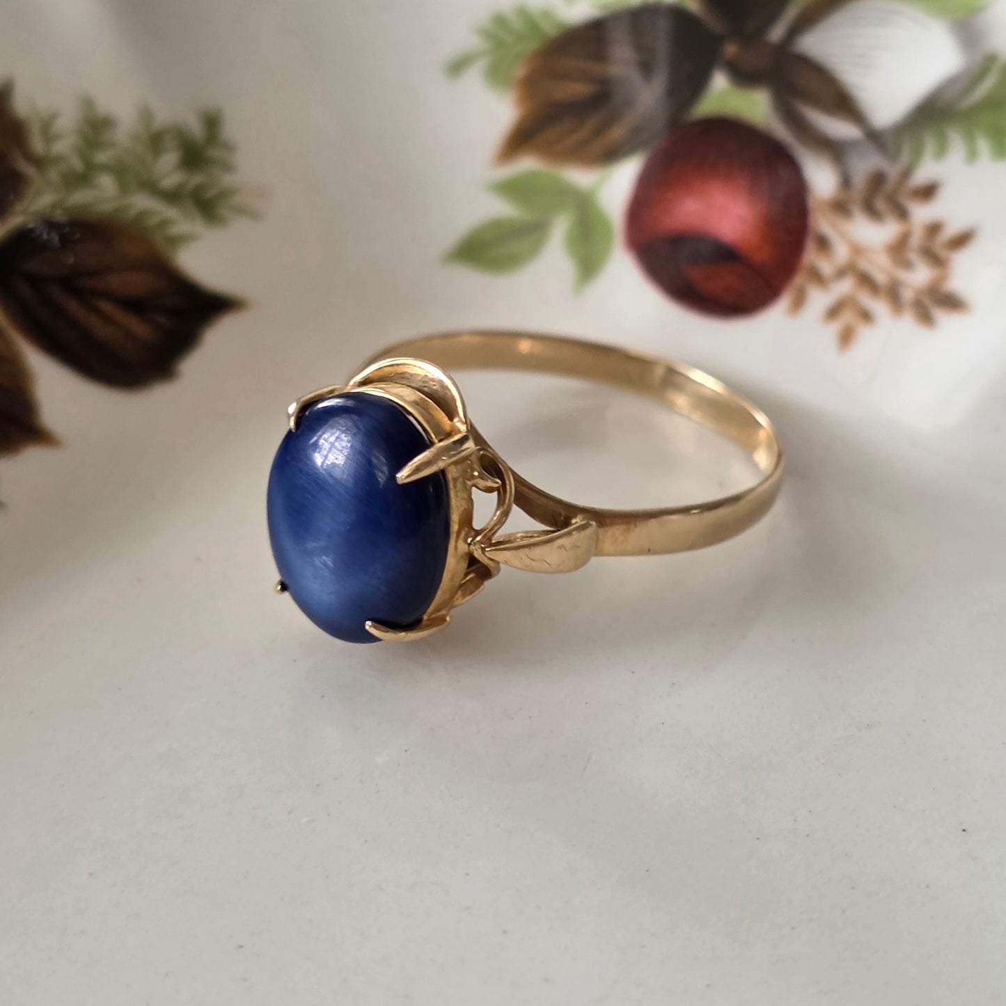 Vintage 18k gouden ring met ster saffier