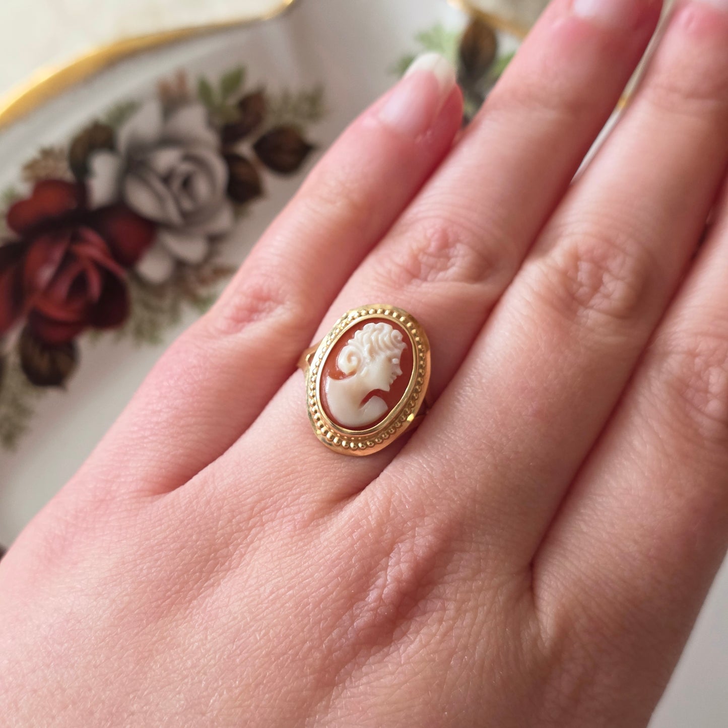 Vintage 18k ring met camee