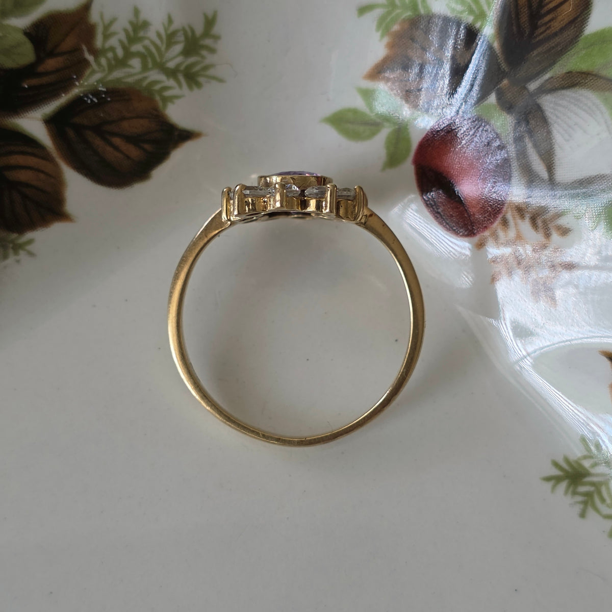 Vintage 14k gold ring with amethyst and white quartz