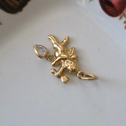Vintage 18k gold Cupid pendant