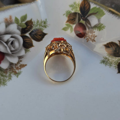 Vintage 14k gouden ring met gesneden bloedkoraal bloemen