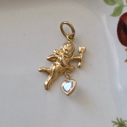 Vintage 18k gold Cupid pendant