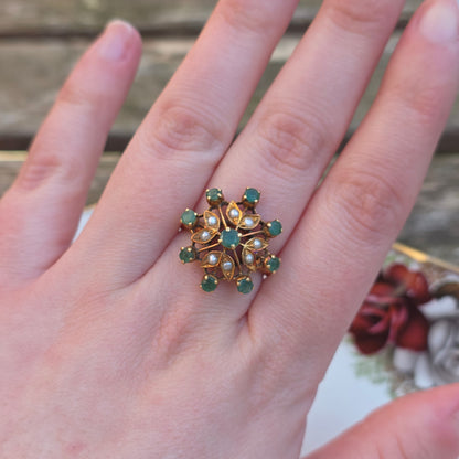 Antieke 21.6k gouden ring met smaragd en zaadparel