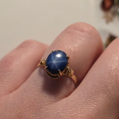 Vintage 18k gouden ring met ster saffier