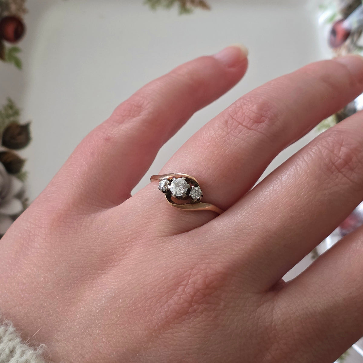 Antique 14k gold ring with 0.36ct diamonds