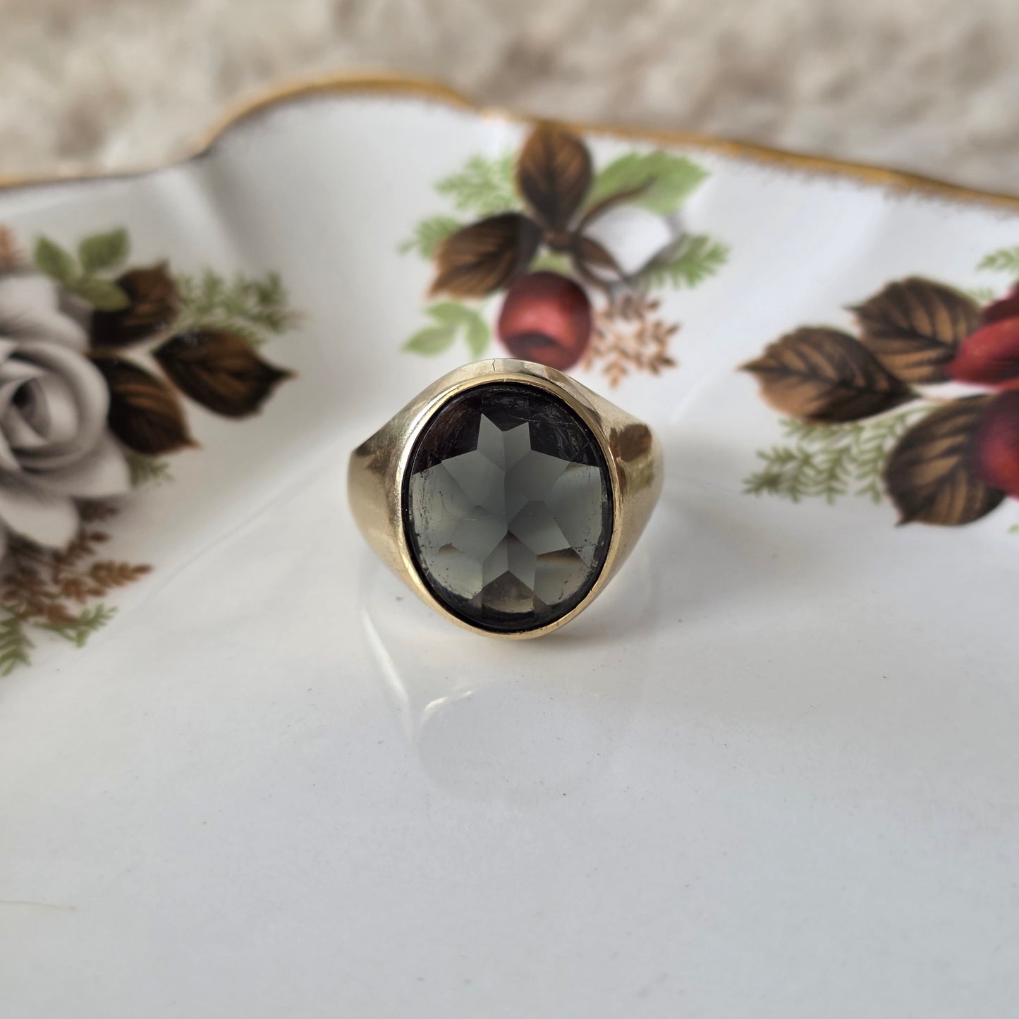 Vintage 8k zegelring met groene toermalijn