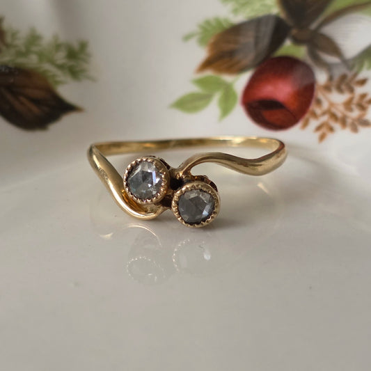 Antieke 14k gouden ring met roosdiamanten