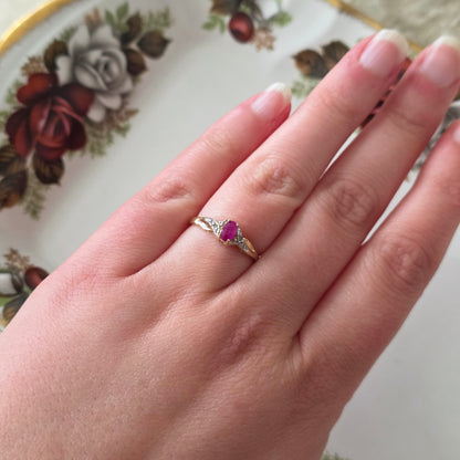 Vintage 10k ring met diamant en robijn
