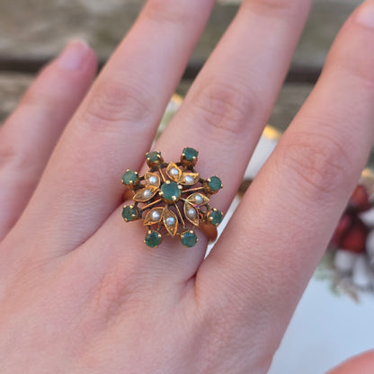 Antieke 21.6k gouden ring met smaragd en zaadparel