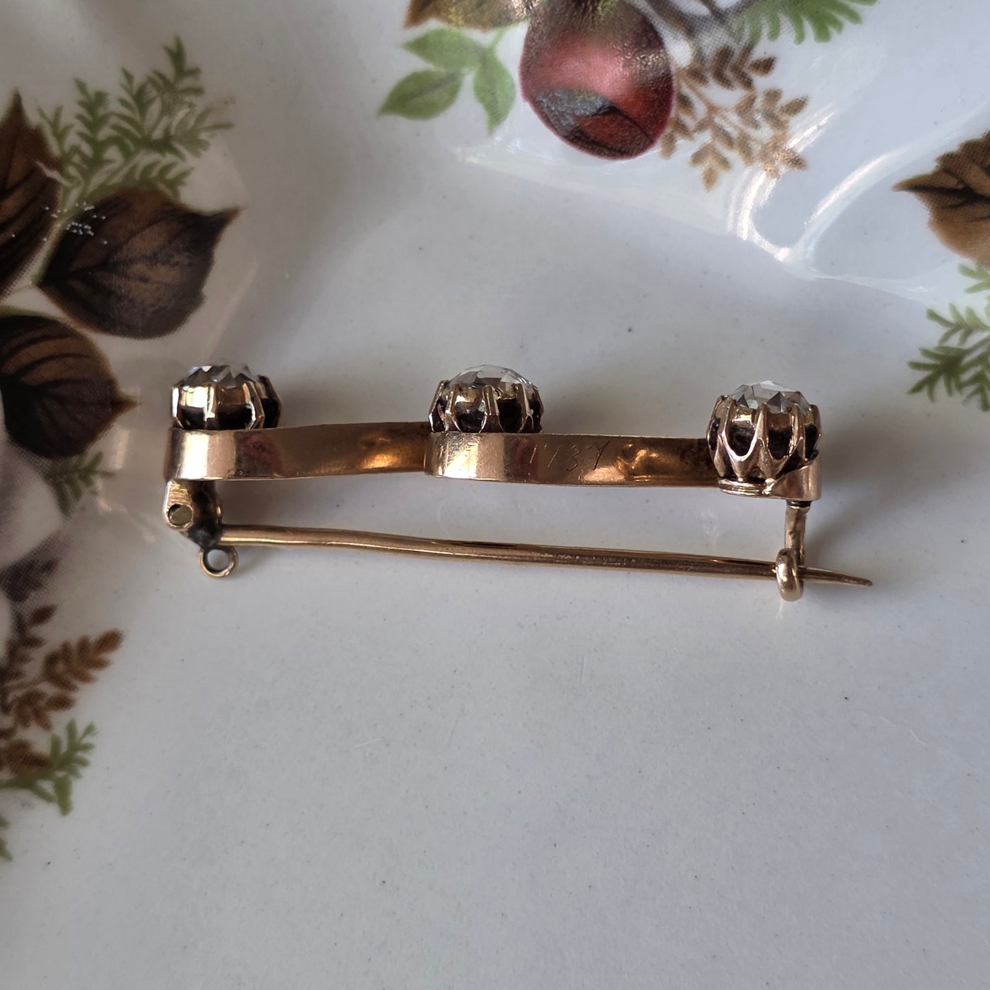 Antieke 14k gouden roosdiamant broche uit 1737