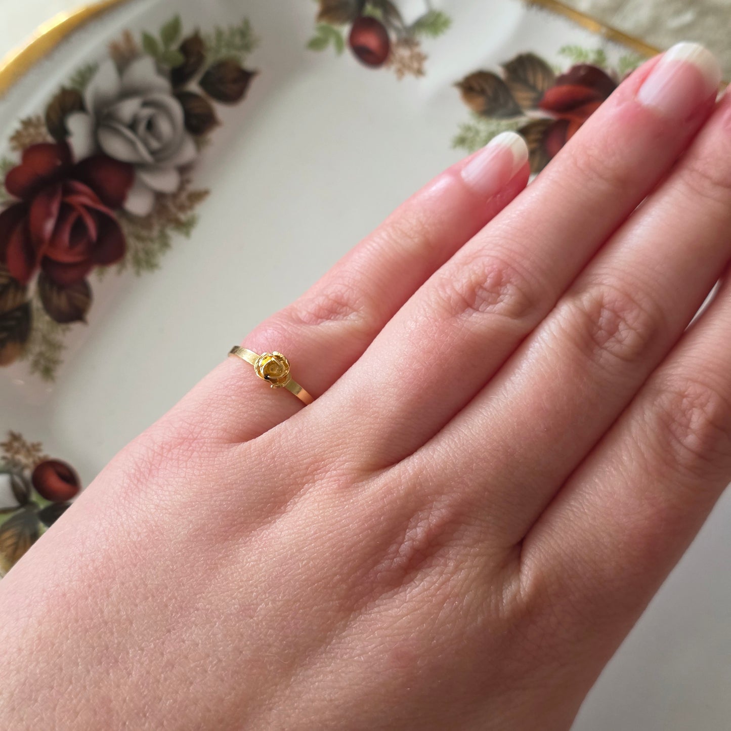 Vintage 18k ring met bloem