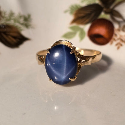 Vintage 18k gouden ring met ster saffier