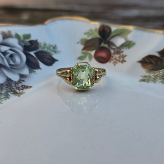 Vintage 14k gouden ring groene spinel