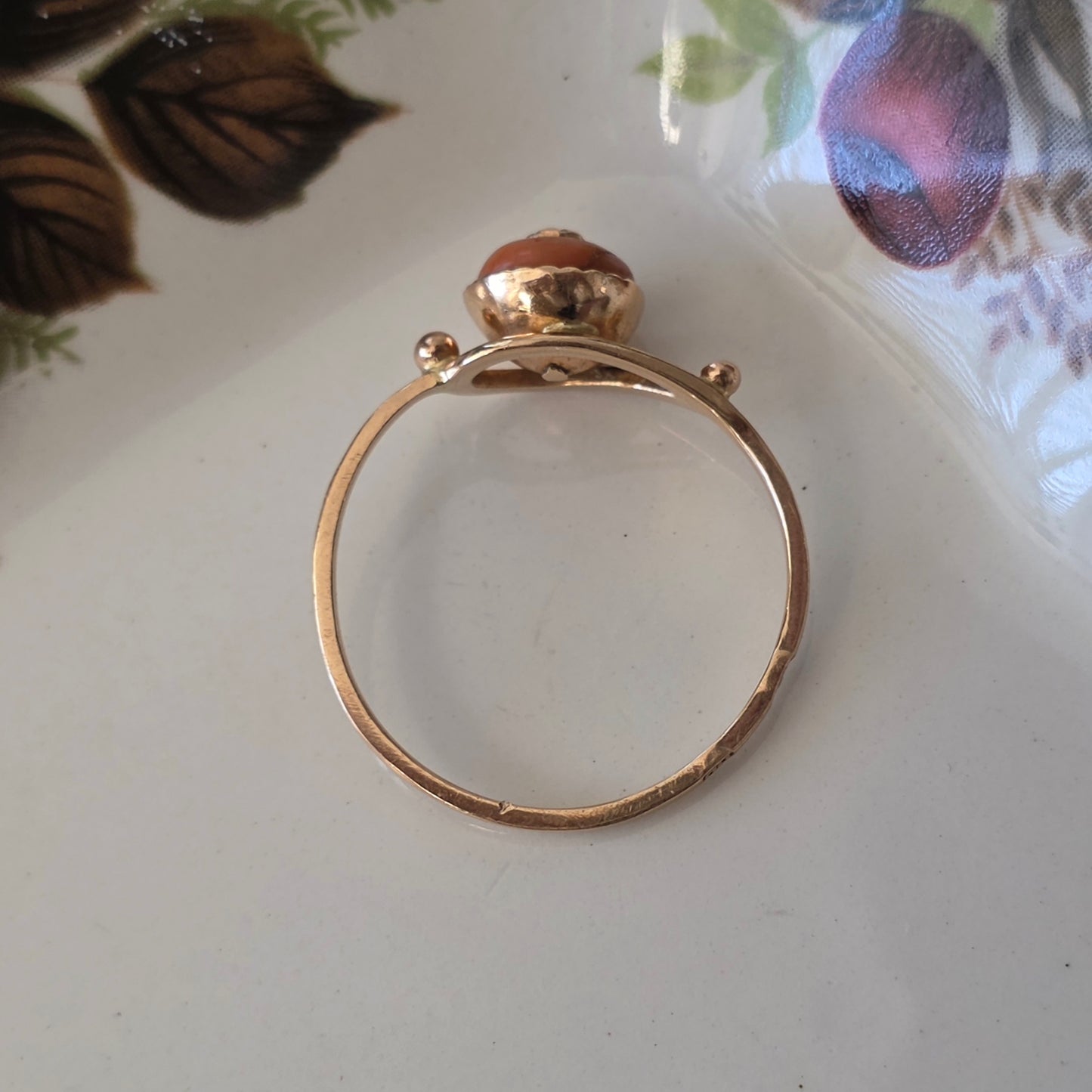 Antique 14k gold ring with red coral