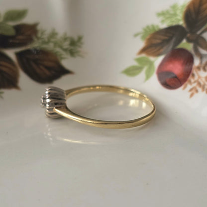 Vintage 14k gold diamond cluster ring