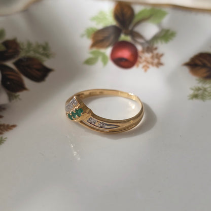 Vintage 18k ring met diamant en smaragd