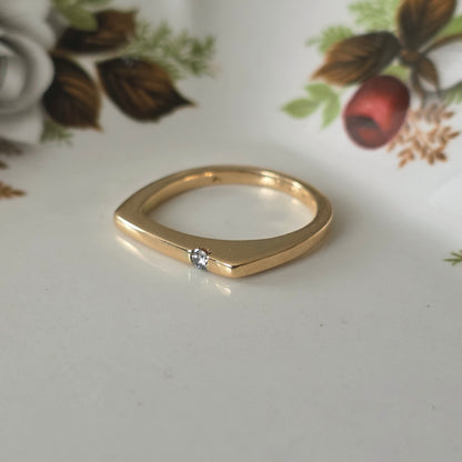 Vintage 14k gouden ring met diamant druppel 0.04ct